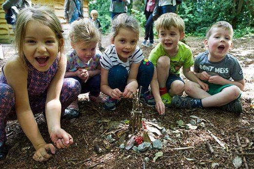 MAR0049395-children-doing-woodland-activities_940x627.jpg